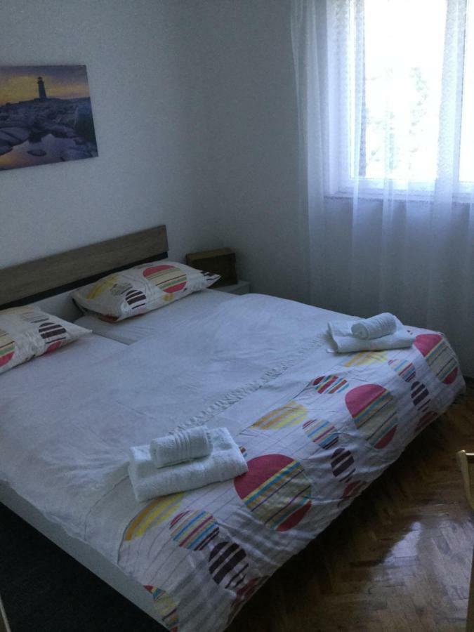 Apartment Arnie 奈维斯 外观 照片